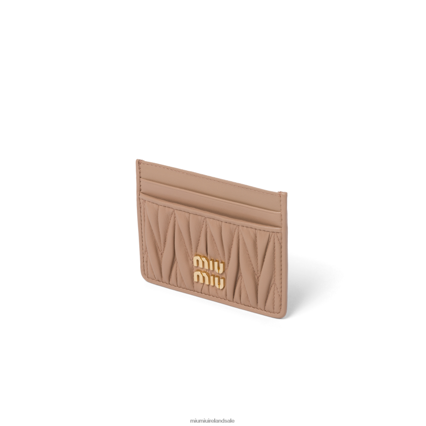 IE Miu MiuCollection Matelasse Nappa Leather Card Holder Cameo XJN62J1042
