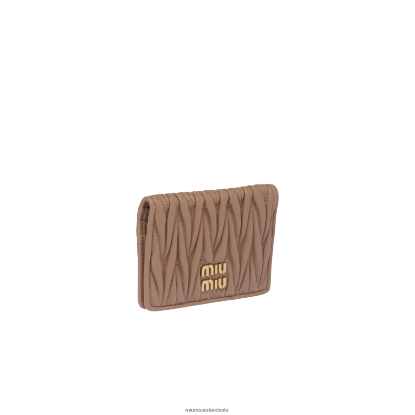 IE Miu MiuCollection Matelasse Nappa Leather Card Holder Cameo XJN62J1045