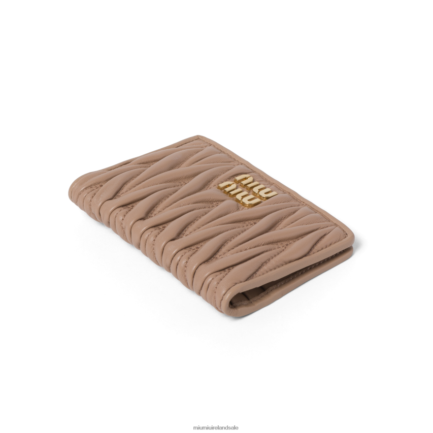 IE Miu MiuCollection Matelasse Nappa Leather Card Holder Cameo XJN62J1045