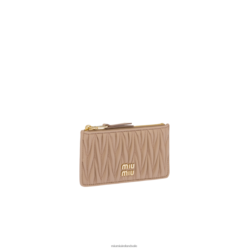 IE Miu MiuCollection Matelasse Nappa Leather Envelope Wallet Cameo XJN62J1051