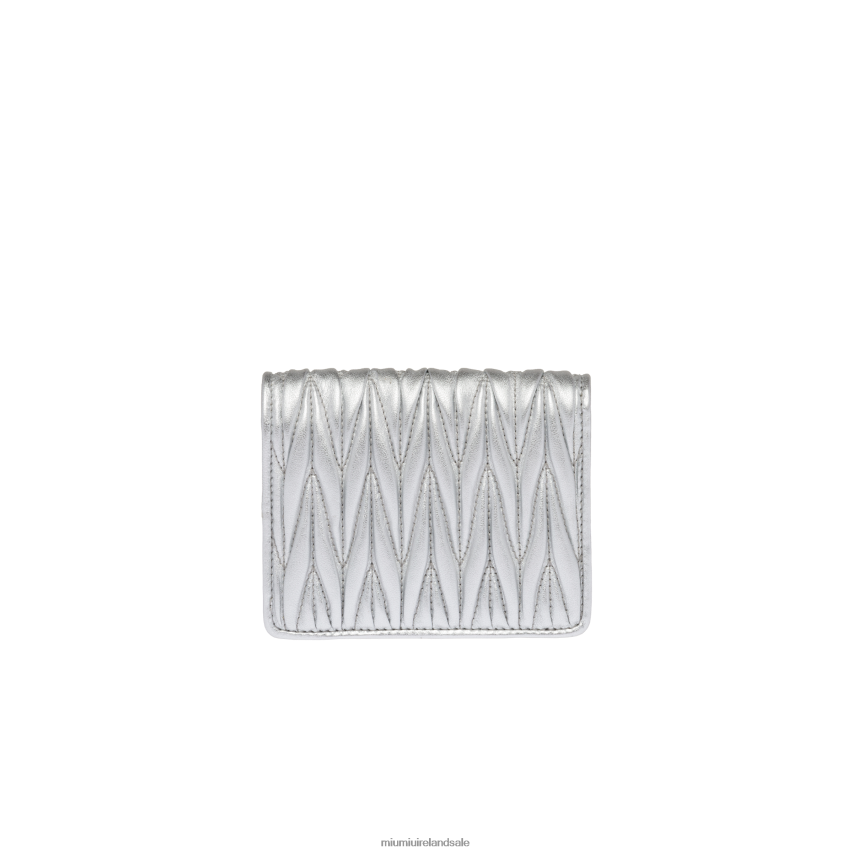 IE Miu MiuCollection Small Matelasse Nappa Leather Wallet Silver XJN62J1068